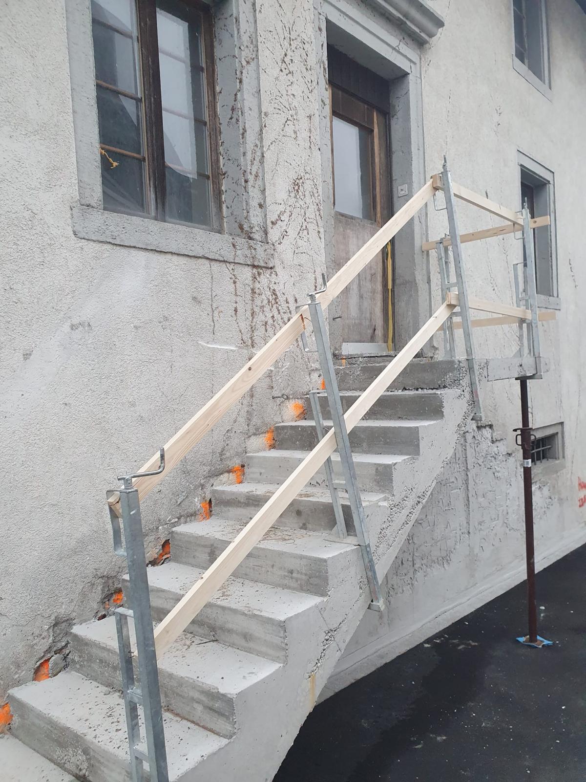 Neue Aussentreppe mit Schalung in K&uuml;nten AG